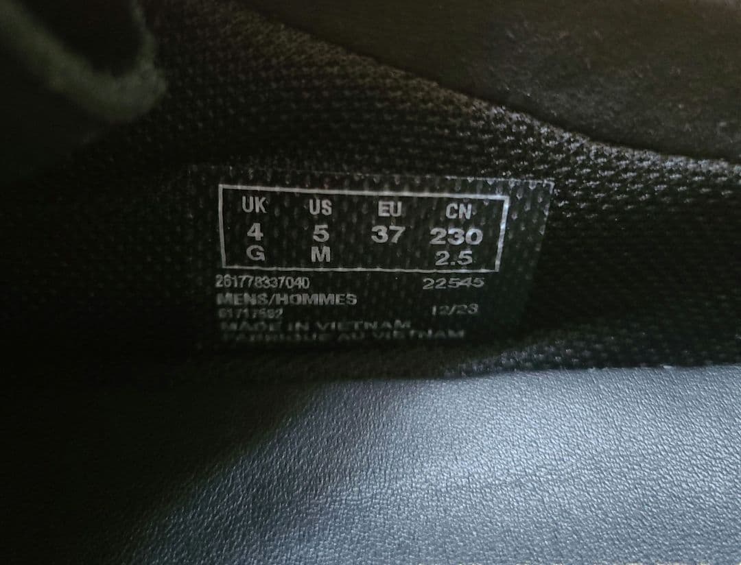 Clarks ワラビーEVO WP　23センチ　※箱なし、袋なしお値下げ