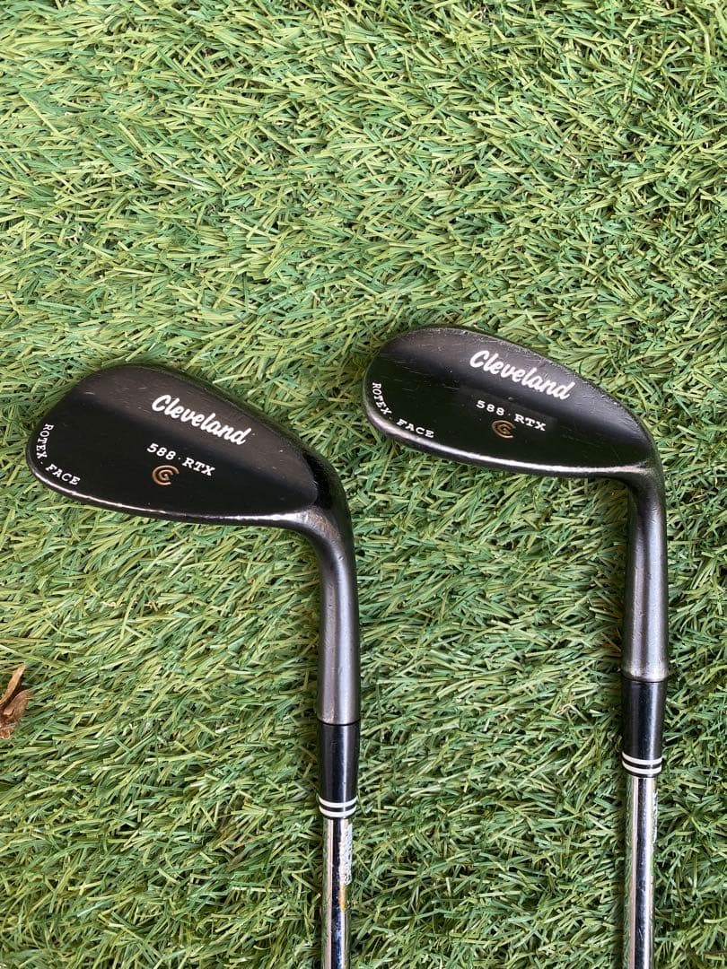 【２本セット　グリップほぼ新品】クリーブランド　588RTXウェッジ56度52度