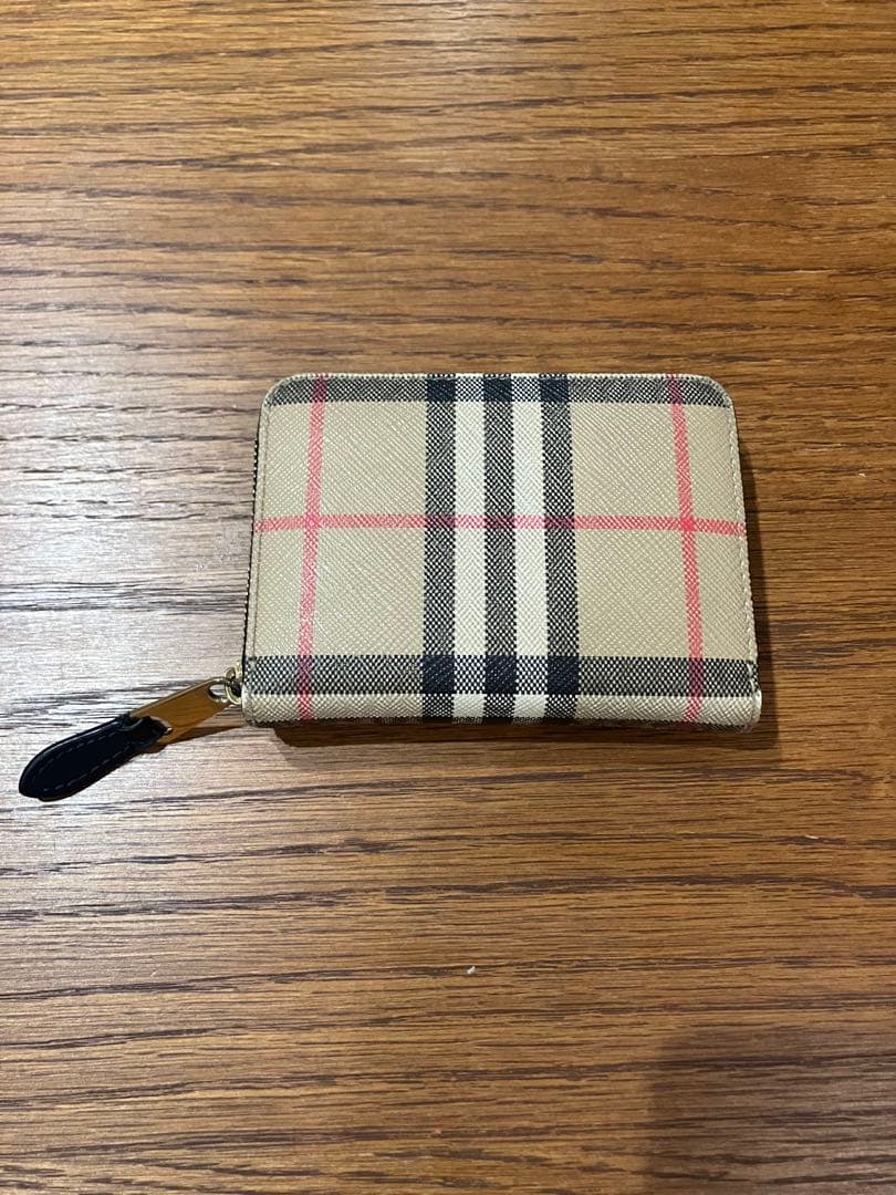 Burberry チェック柄 パース　バーバリー