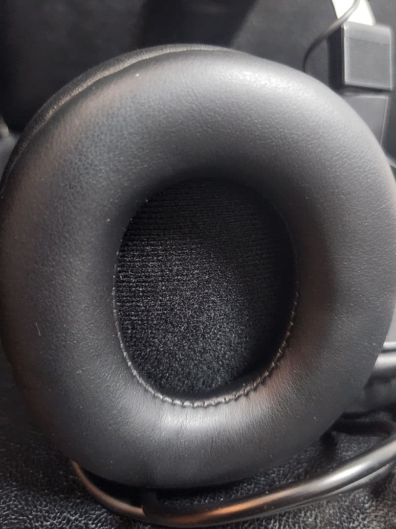 SONY MDR-7506 プロフェッショナルモニターヘッドホン