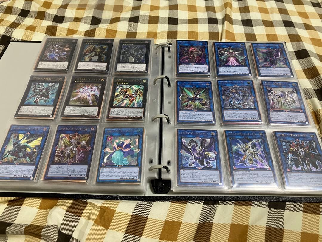 遊戯王 まとめ売り プリズマ ホロ レリーフ シークレット他計540枚