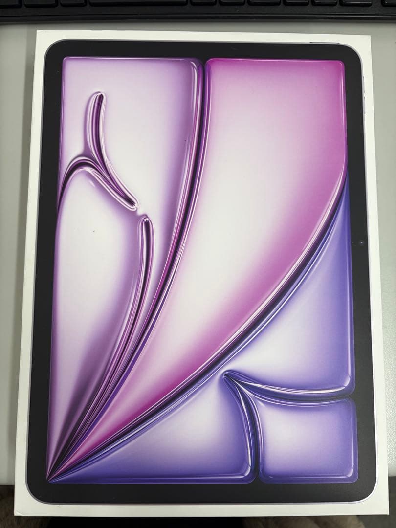 Apple iPad Air (M3) 128GB 本体　カラーパープル