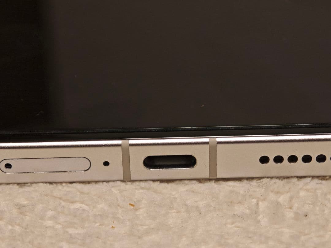 POCO F7 シルバー　RAM 12GB ROM 256GB SIMフリー