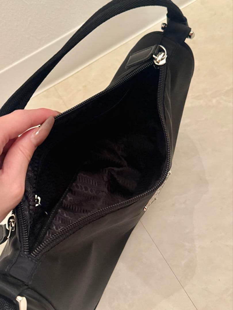 PRADA ワンハンドルバッグ　ナイロン　ブラック　ノベルティ
