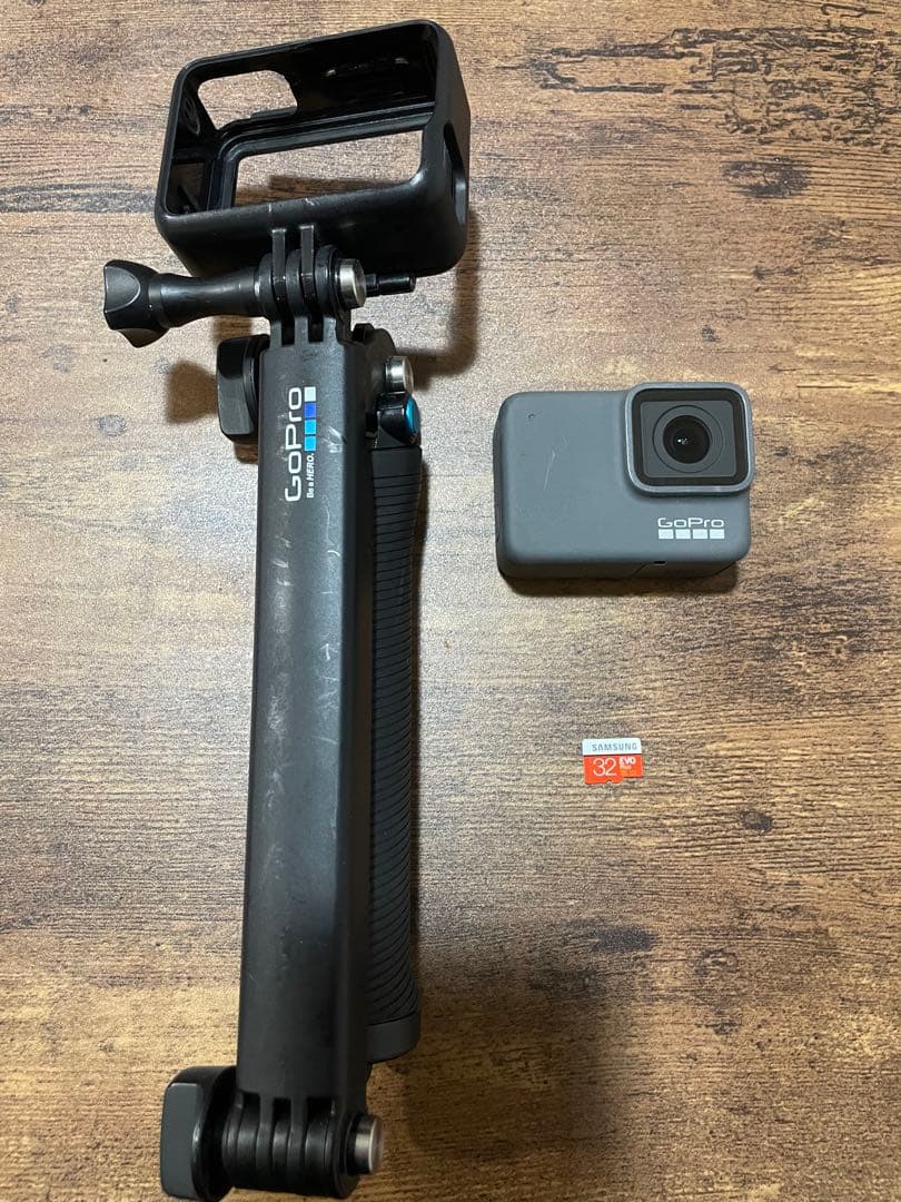 GoPro HERO7 Silver + 3-Wayハンドル + SDカード