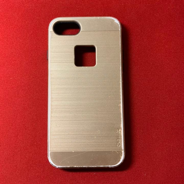 iPhone7 128GB GOLD 本体 SIMフリー 新品正規イアホン付き