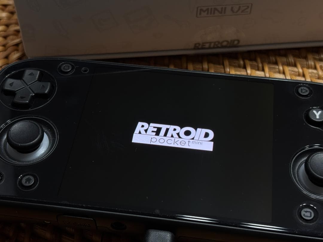 RETROID POCKET MINI V2 レトロゲーム機