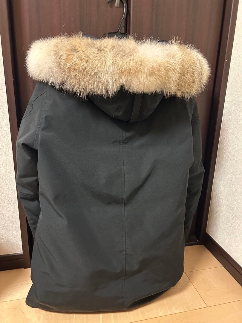   ブラック ダウンジャケット M