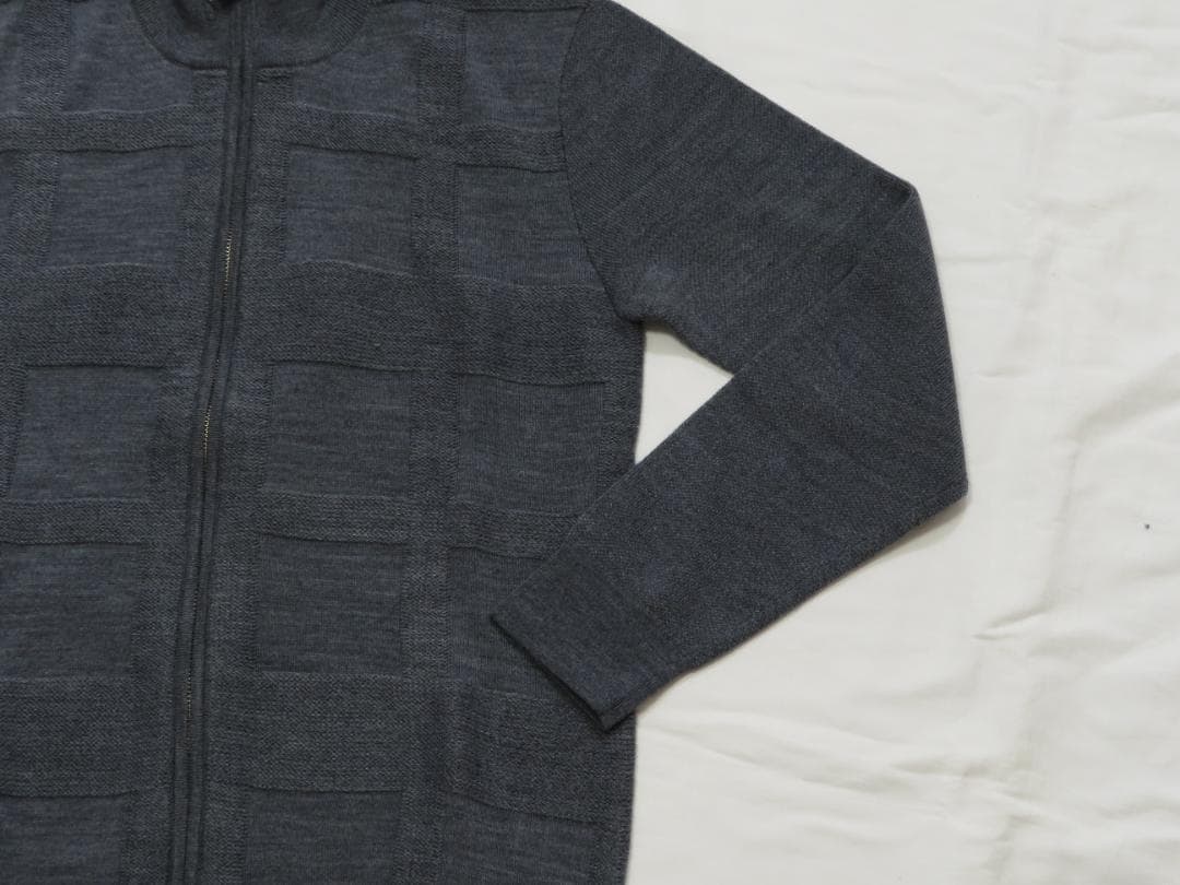 ブラックレーベル 　ジップアップニットセーターM　30,800円 グレー