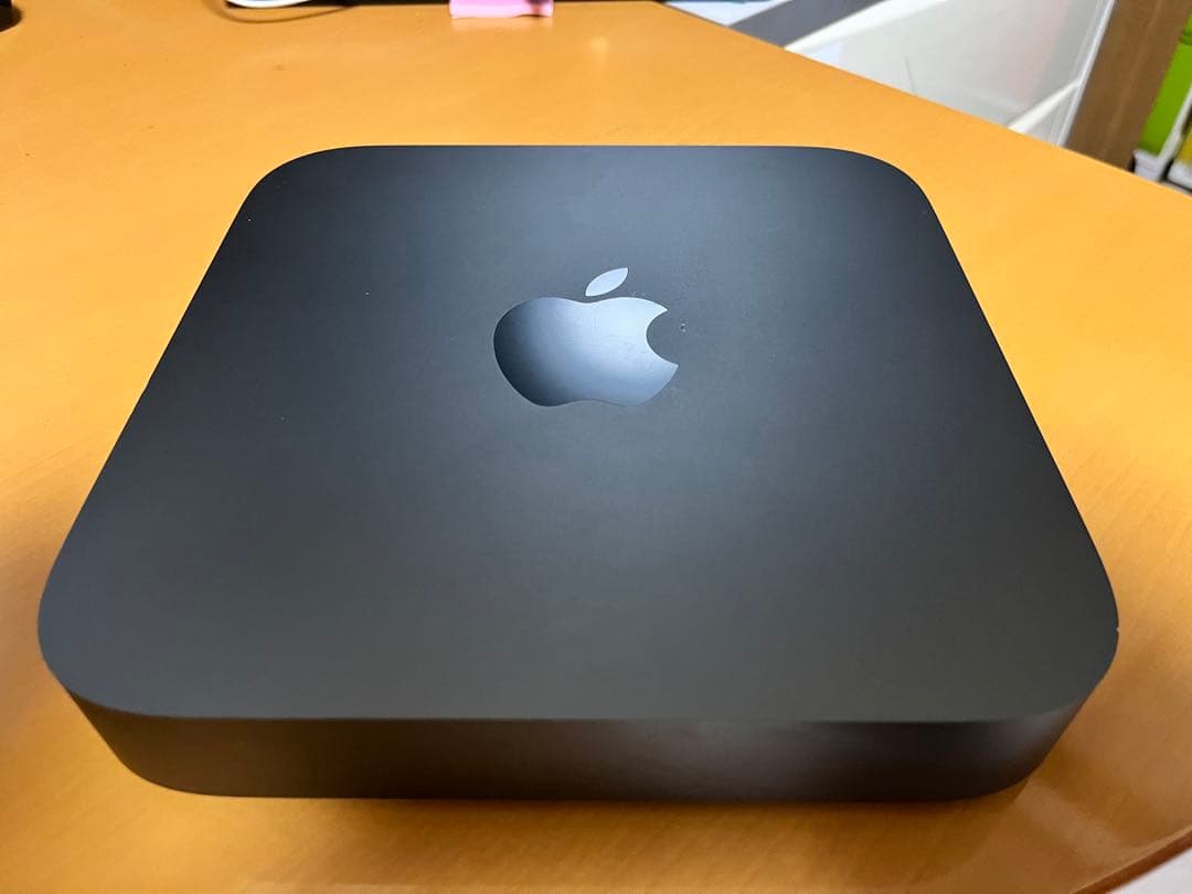 Mac mini 2018 i3-8100b メモリ8GB SSD128G