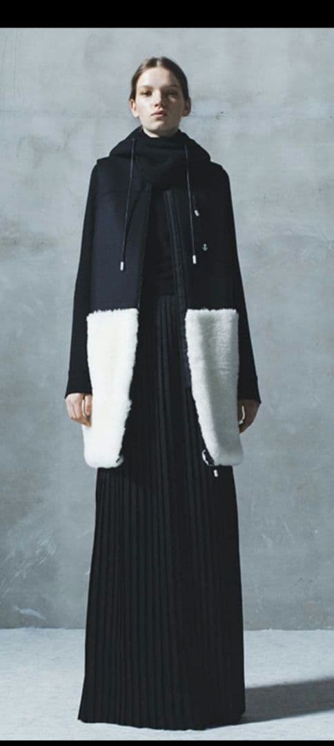 本日限定価格❢美品!!THE RERACS ブラックボアベストジレ