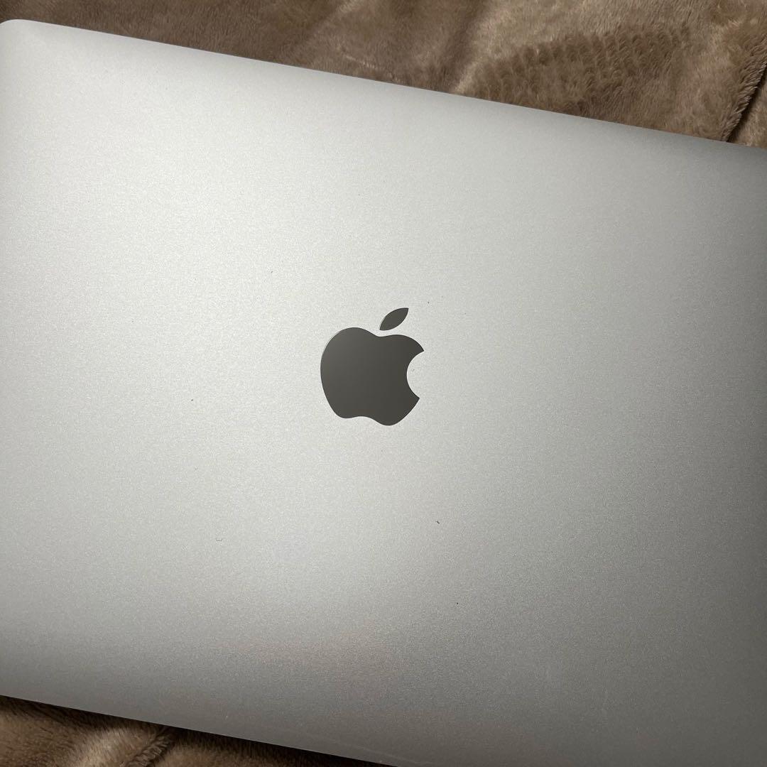 MacBook本体 MacBook Air M1 16GB 245GB