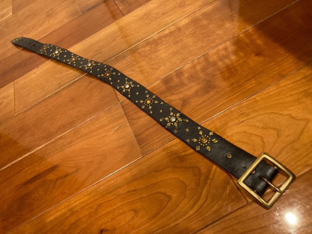 ろん　HTC スタッズレザーベルト　ブラック