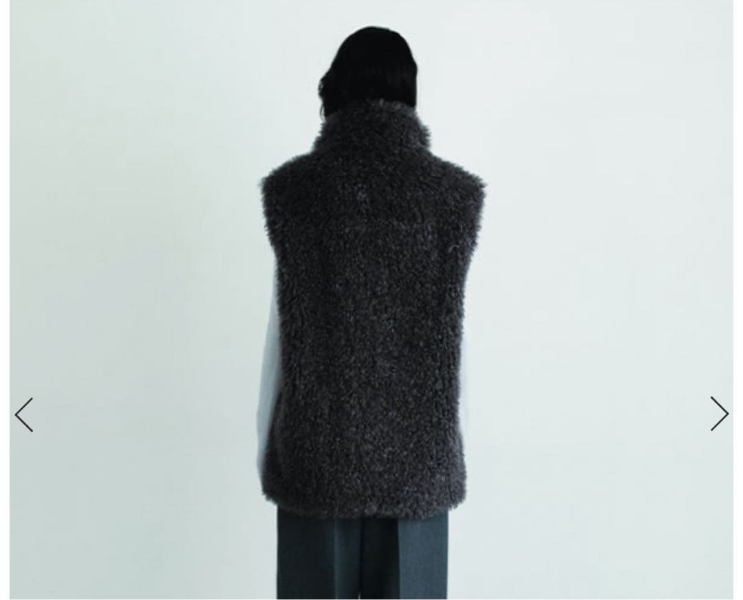 専用です！新品　SANTE クリンプフェイクファーベストM