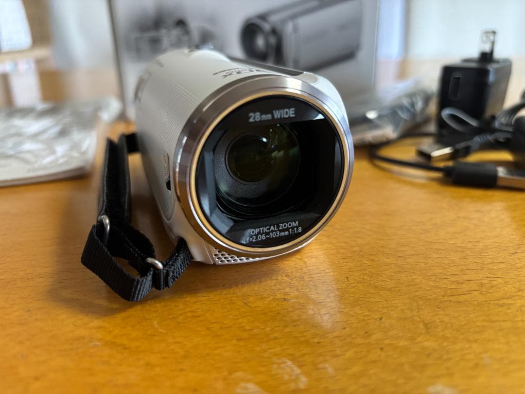 Panasonic HC-V480MS フルHDビデオカメラ本体（ホワイト）