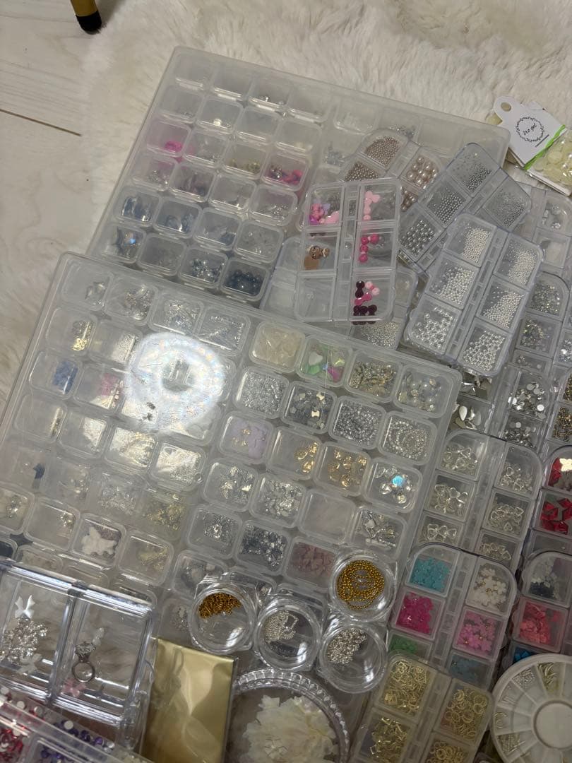 ネイルパーツセット 収納ケース付き