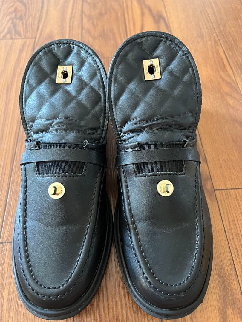 CHANEL ブラック ローファー キルティング