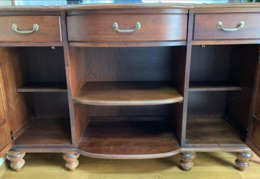 スタンレー社 飾り棚 アンティーク風棚　リビングボード