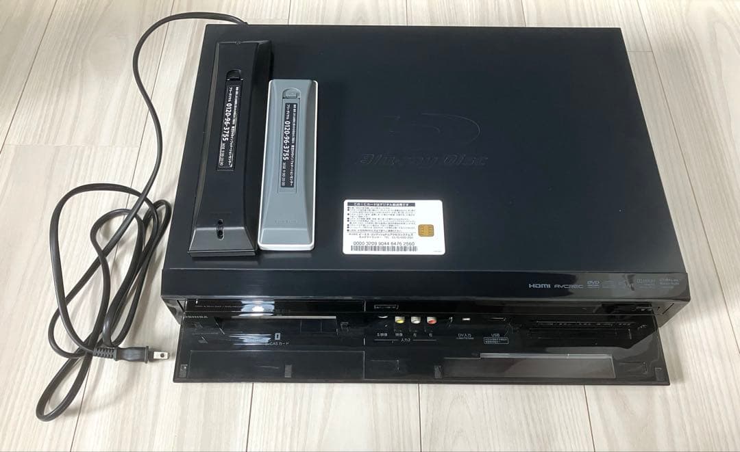 東芝 500GB ブルーレイレコーダー REGZA RD-BZ700