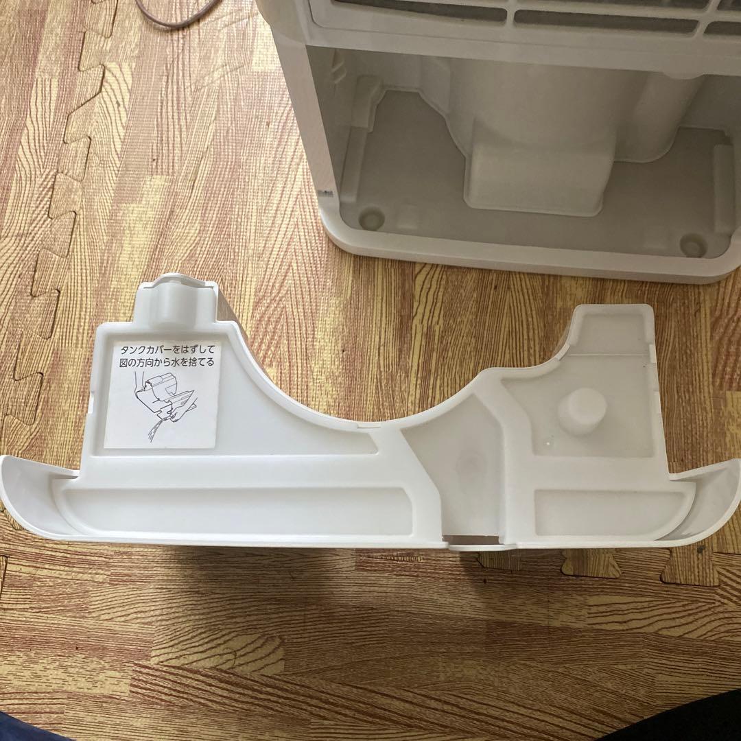 除湿機 DCE-6515 コンプレッサー式　2022年製