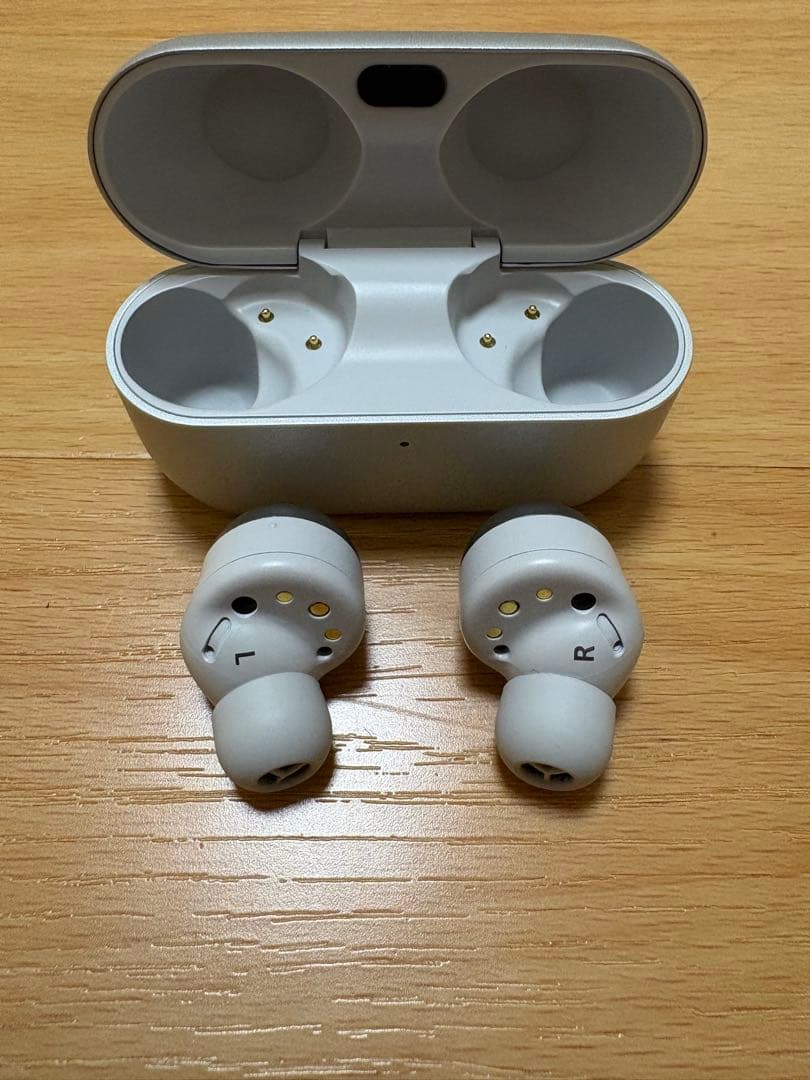 【新品同様】 Technics az100 ワイヤレスイヤホン シルバー