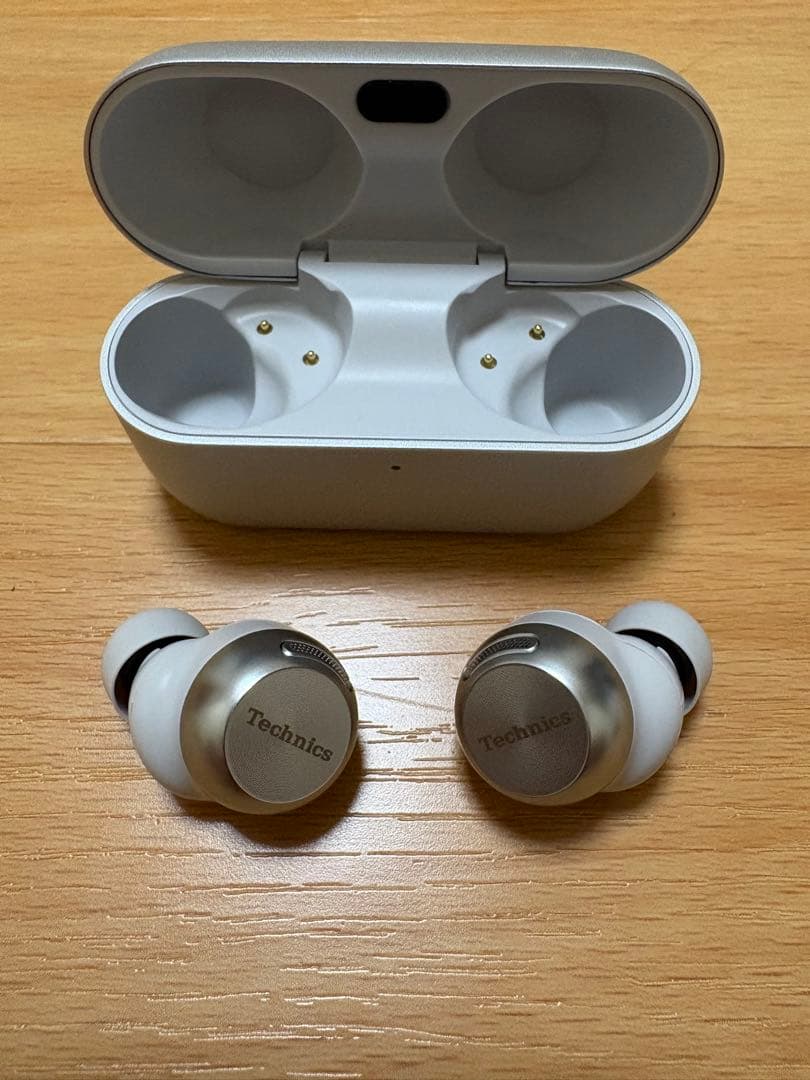 【新品同様】 Technics az100 ワイヤレスイヤホン シルバー