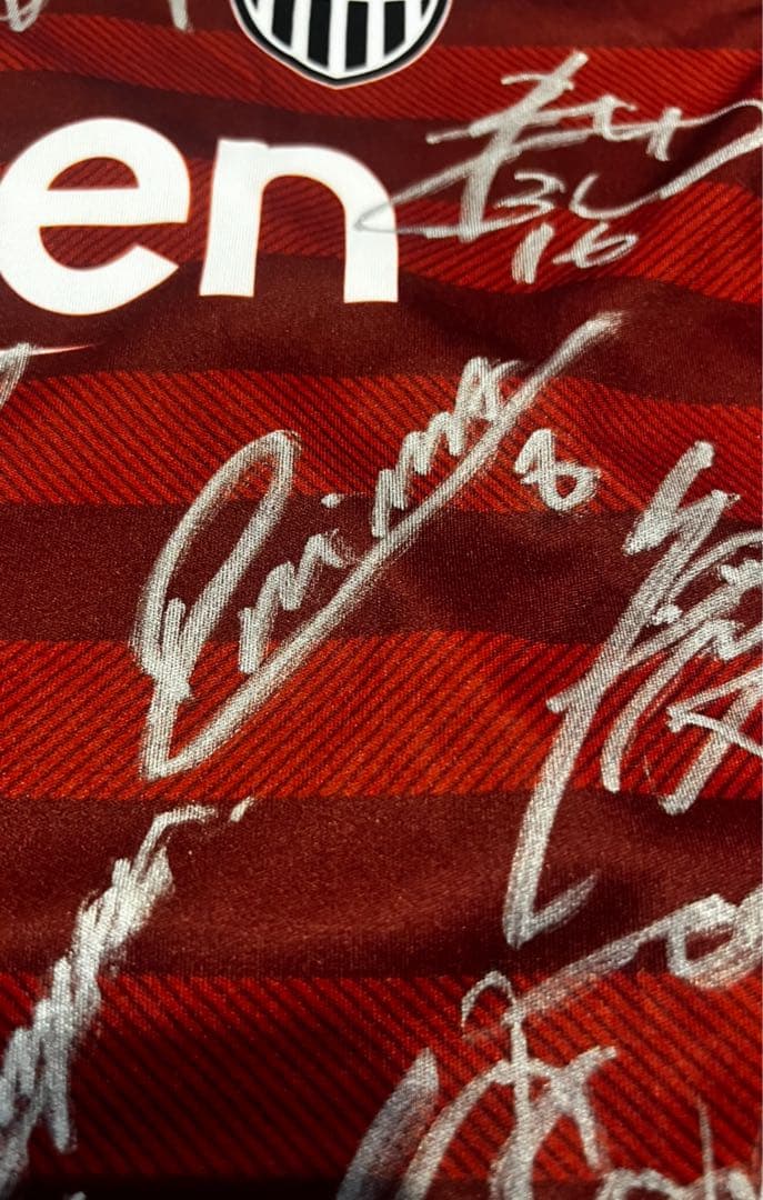 ヴィッセル神戸　2019年　直筆サインユニフォーム　新品未使用　タグ付