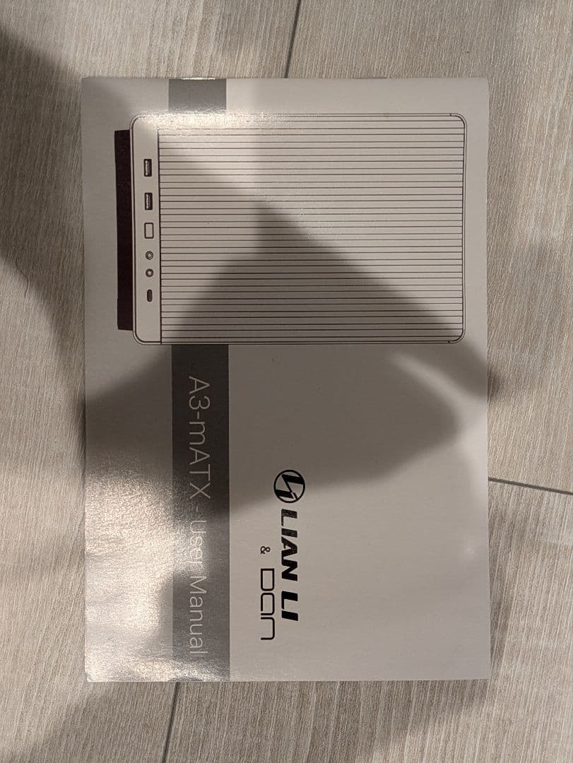 Lian Li DAN A3-mATX-WD PCケース