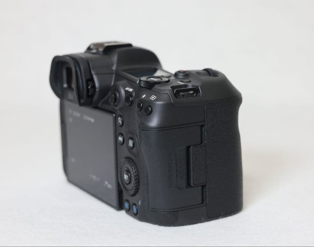 美品❗️Canon EOS R5 本体　アクセサリー付属レリーズ回数3000以下❗️