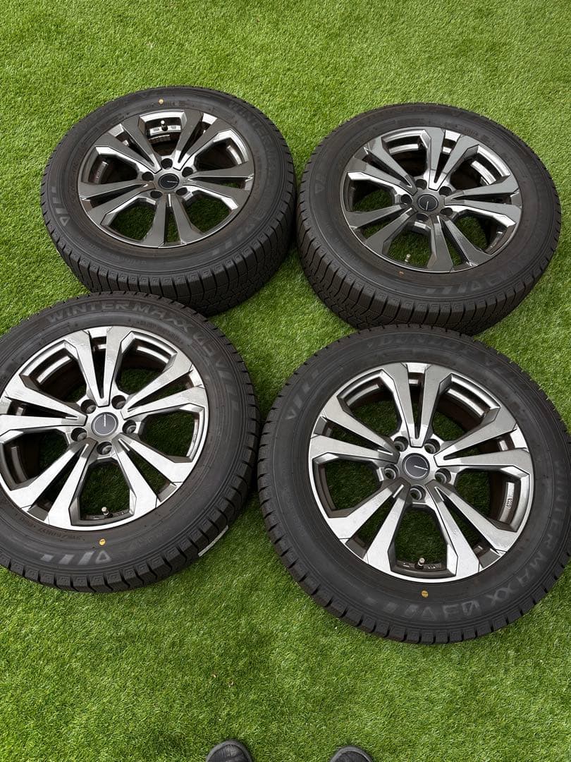 ルノーキャプチャー　17インチホイールスタッドレスタイヤセット215/60R17