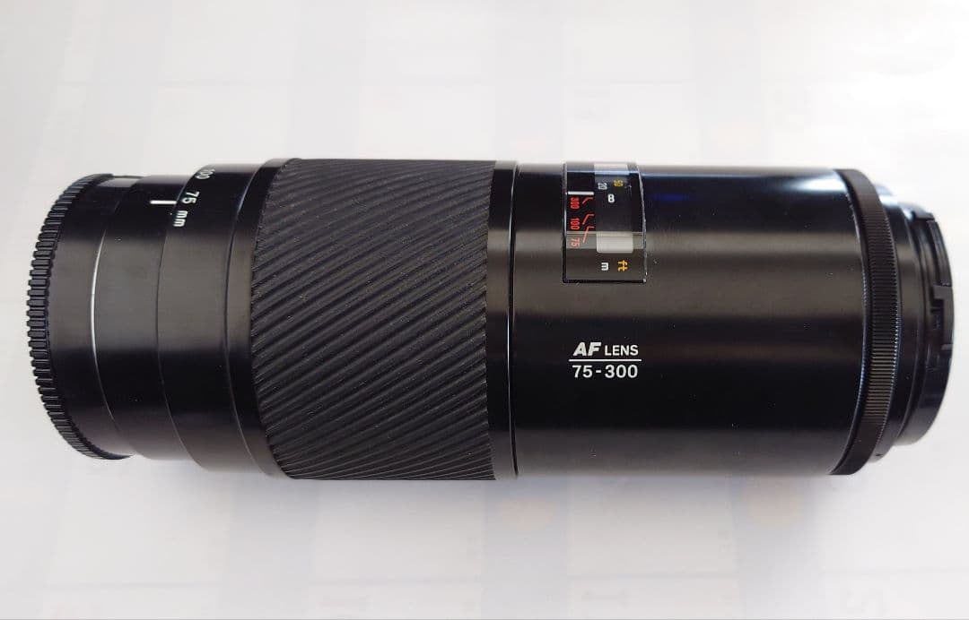 【中古品】　ミノルタ　望遠レンズ　AF LENS　75-300　専用ケース付き