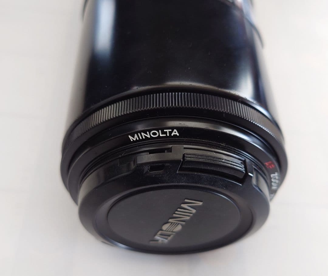 【中古品】　ミノルタ　望遠レンズ　AF LENS　75-300　専用ケース付き