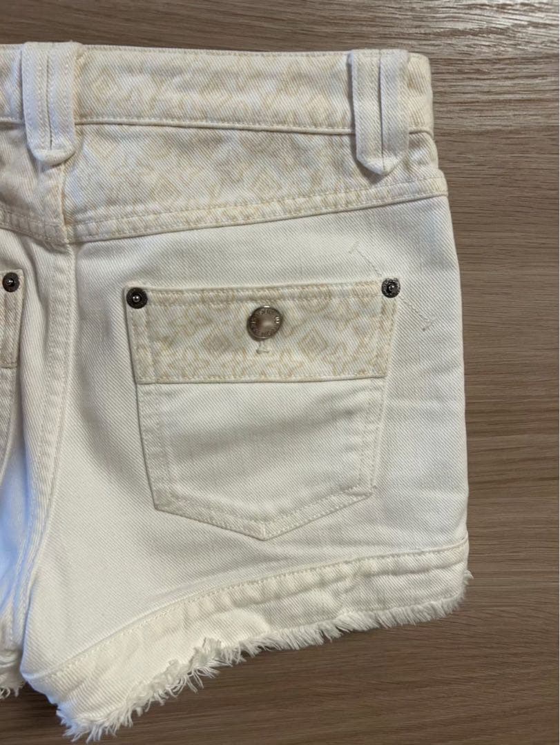 り*ご様 Louis Vuitton ルイヴィトン　ホワイトショートパンツ　ショ