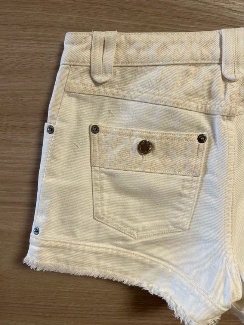 り*ご様 Louis Vuitton ルイヴィトン　ホワイトショートパンツ　ショ