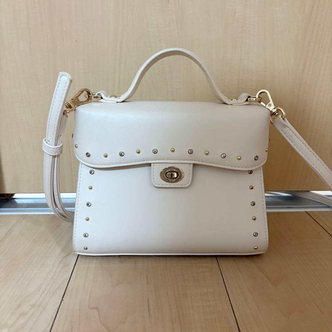 DIANA スタッズ ショルダーバッグ ハンドバッグ