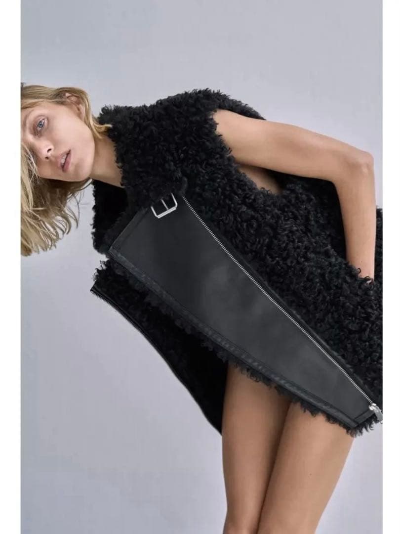 人気完売品【タグ付新品】ZARA リバーシブルベスト ZW COLLECTION