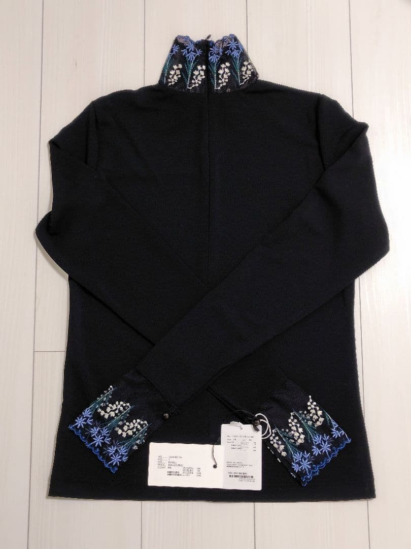 ✩新品未使用✩ANAYIアナイ♡LOKITHOエンブロイダリートップス♡