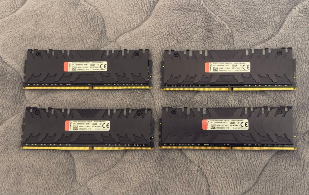 ラ*ン様 キングストン 32GB 3200MHz DDR4 8gb×4 CL16