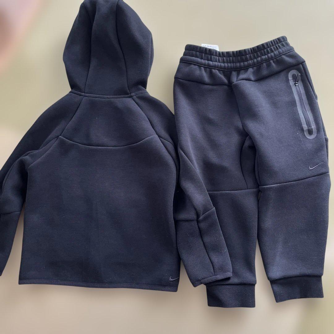 キッズ　Nike テックフリース上下セット