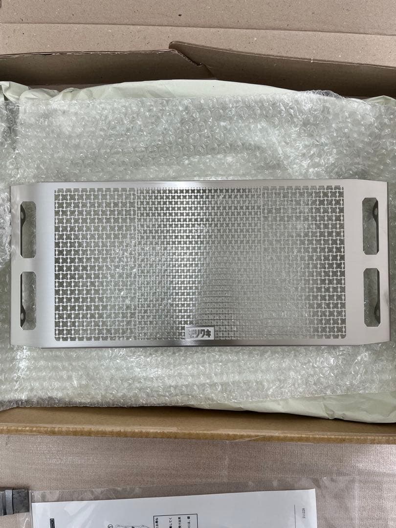 し*ん様 【販売終了品】CB400SF ラジエーターコアガード　モリワキ