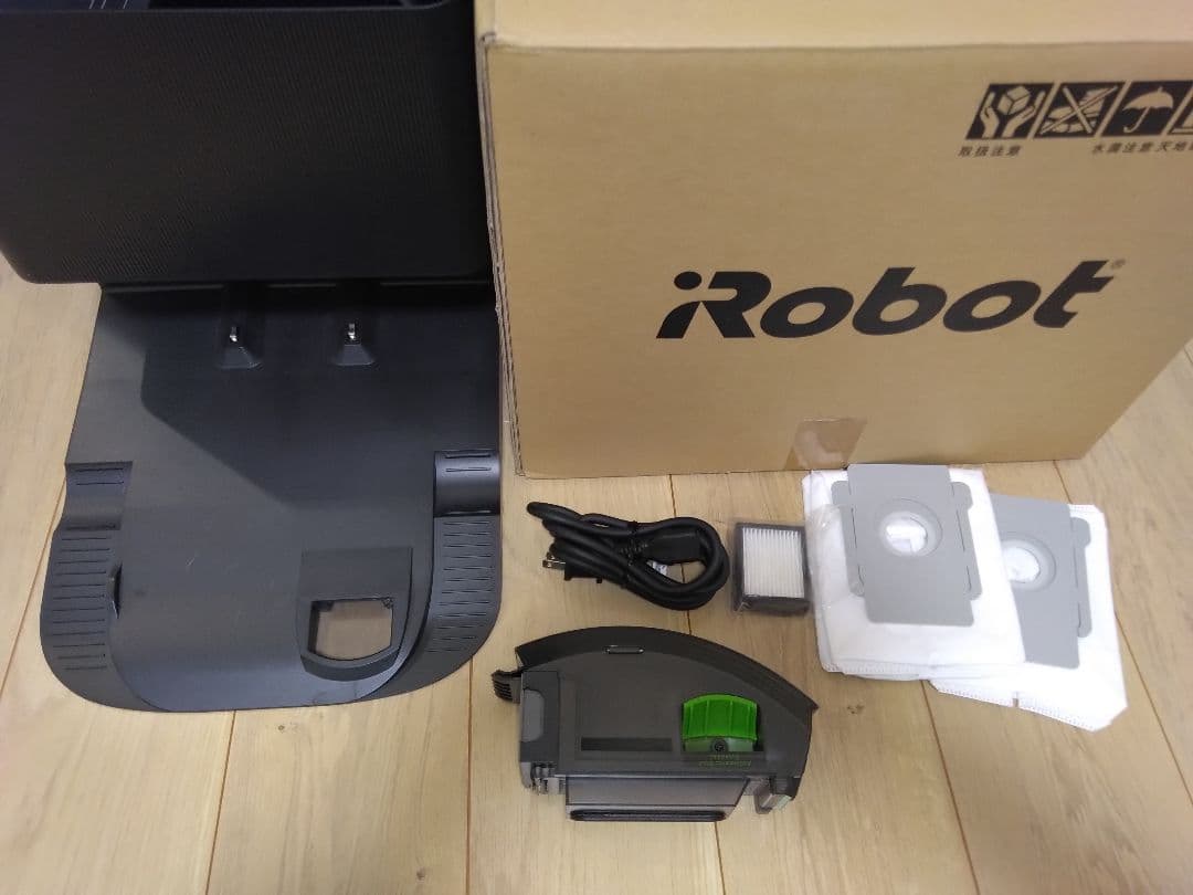 【ルンバjシリーズ用】クリーンベース+専用ダストボックス（2024/10）A