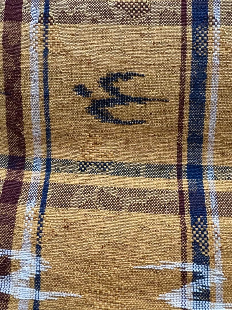 手織り八寸帯　琉球っぽい柄