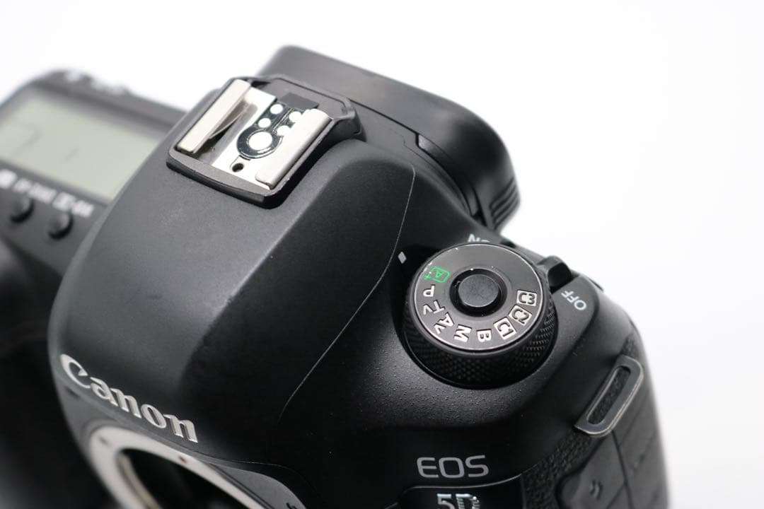 美品 【Canon EOS 5D Mark Ⅳ トリプルレンズセット】 安心保証