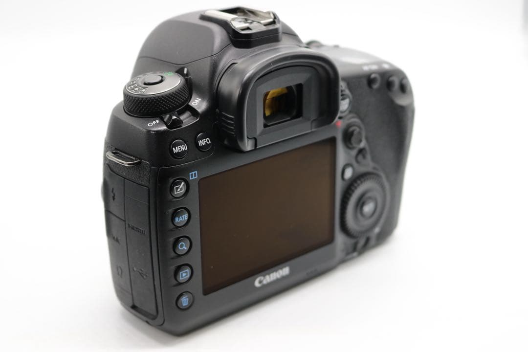 美品 【Canon EOS 5D Mark Ⅳ トリプルレンズセット】 安心保証