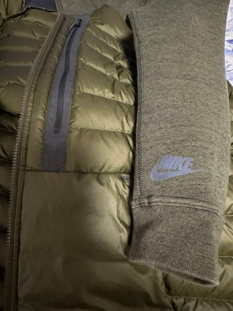 Nike テックフリースダウン　カーキ　美品！