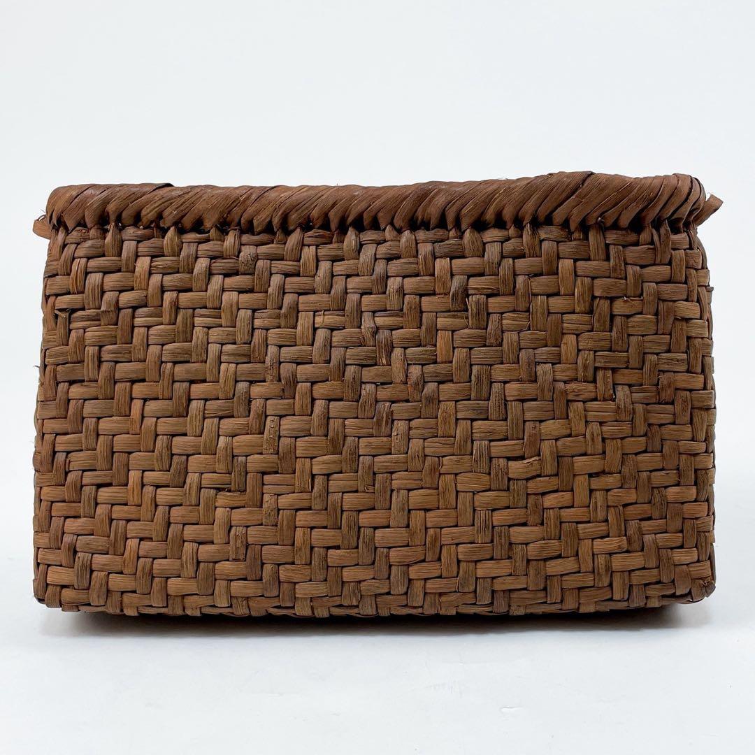 【美品】山葡萄 セカンドバッグ かごバッグ ファスナー付き 編み込み ブラウン系