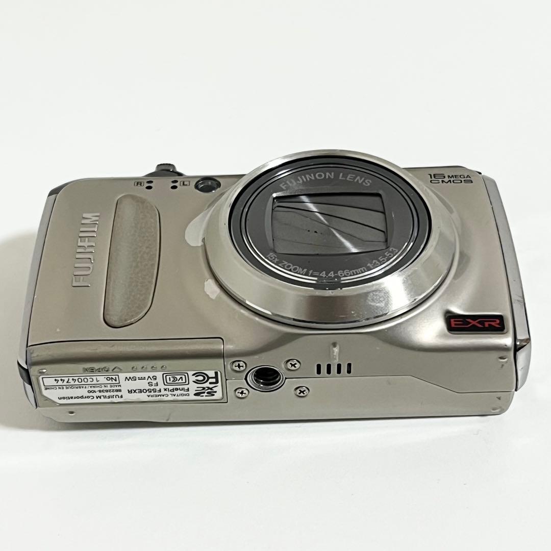 デジタルカメラ FUJIFILM finepix F550EXR