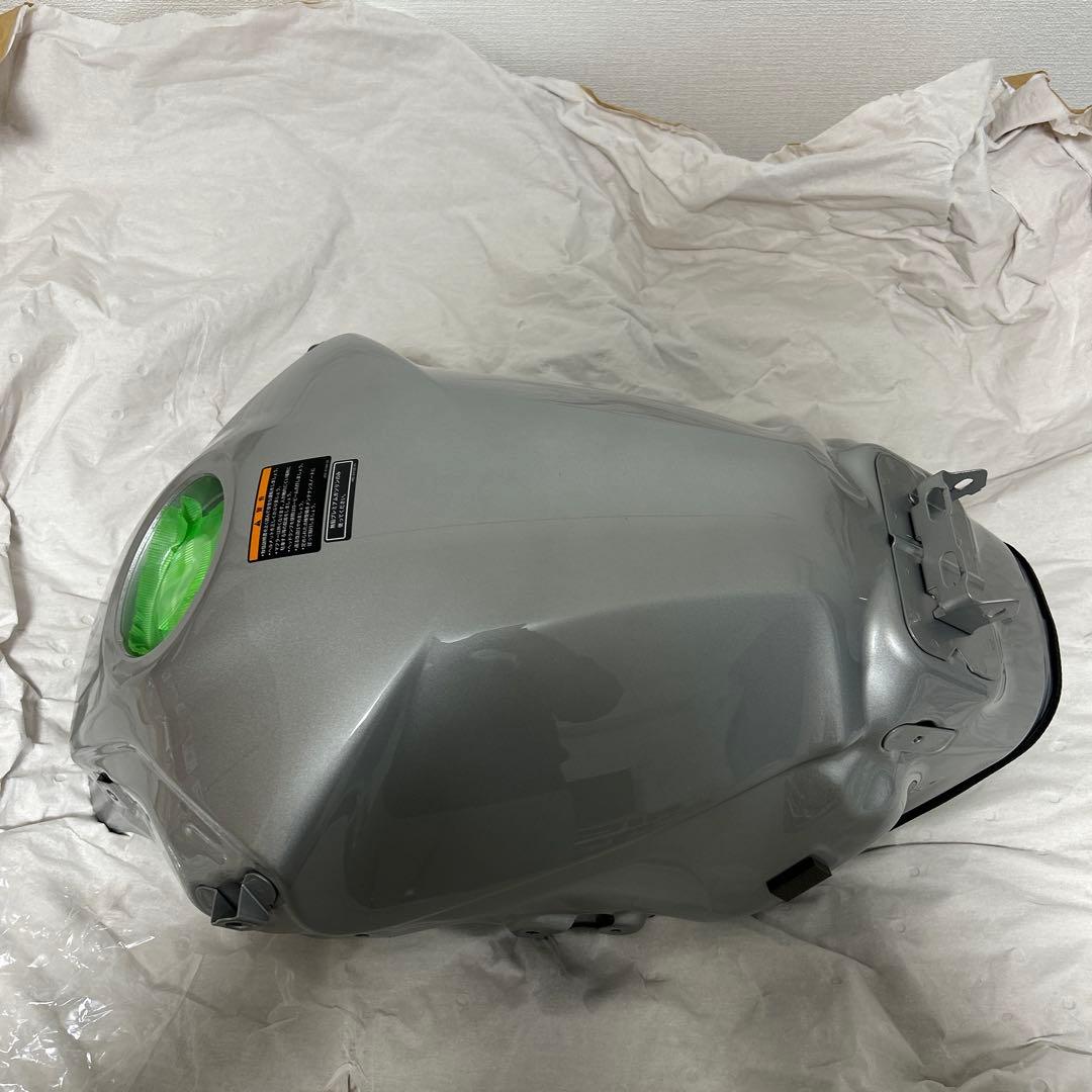 ヤマハ　MT-10SP 22年モデル用タンク