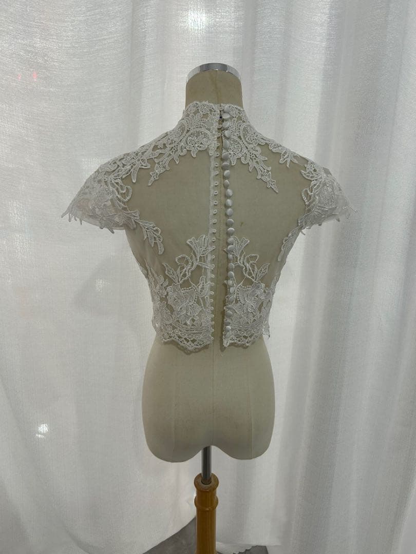 も*2様 ウェディングボレロ　ブライダルボレロ　ハイネック　くるみボタン