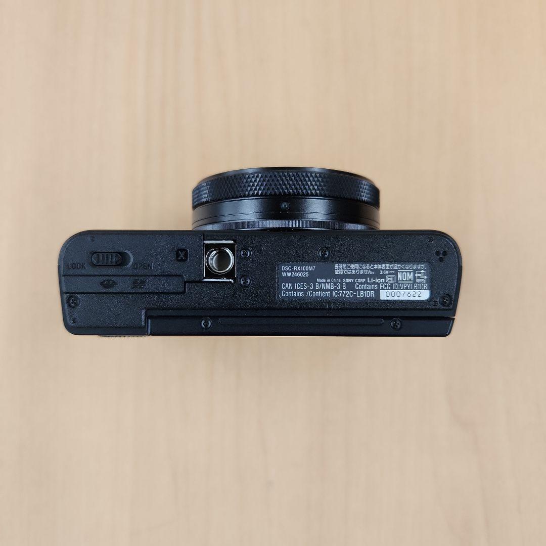 SONY DSC-RX100M7 シューティンググリップ付